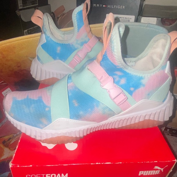 Puma - Picture 3 of 3